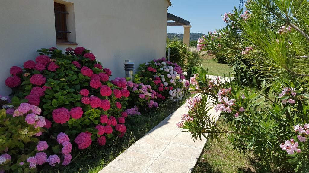 Lamanderie En Provence Bed & Breakfast Alleins Стая снимка