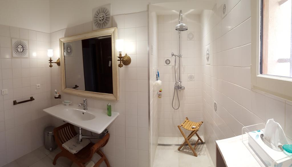Lamanderie En Provence Bed & Breakfast Alleins Стая снимка